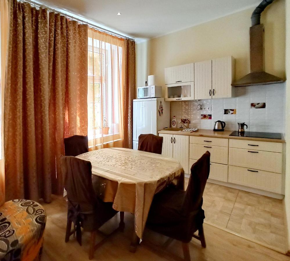 Apartments Iris Карловы Вары Экстерьер фото
