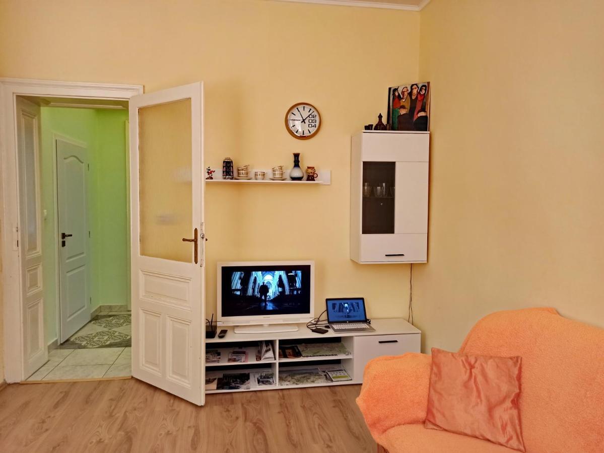 Apartments Iris Карловы Вары Экстерьер фото
